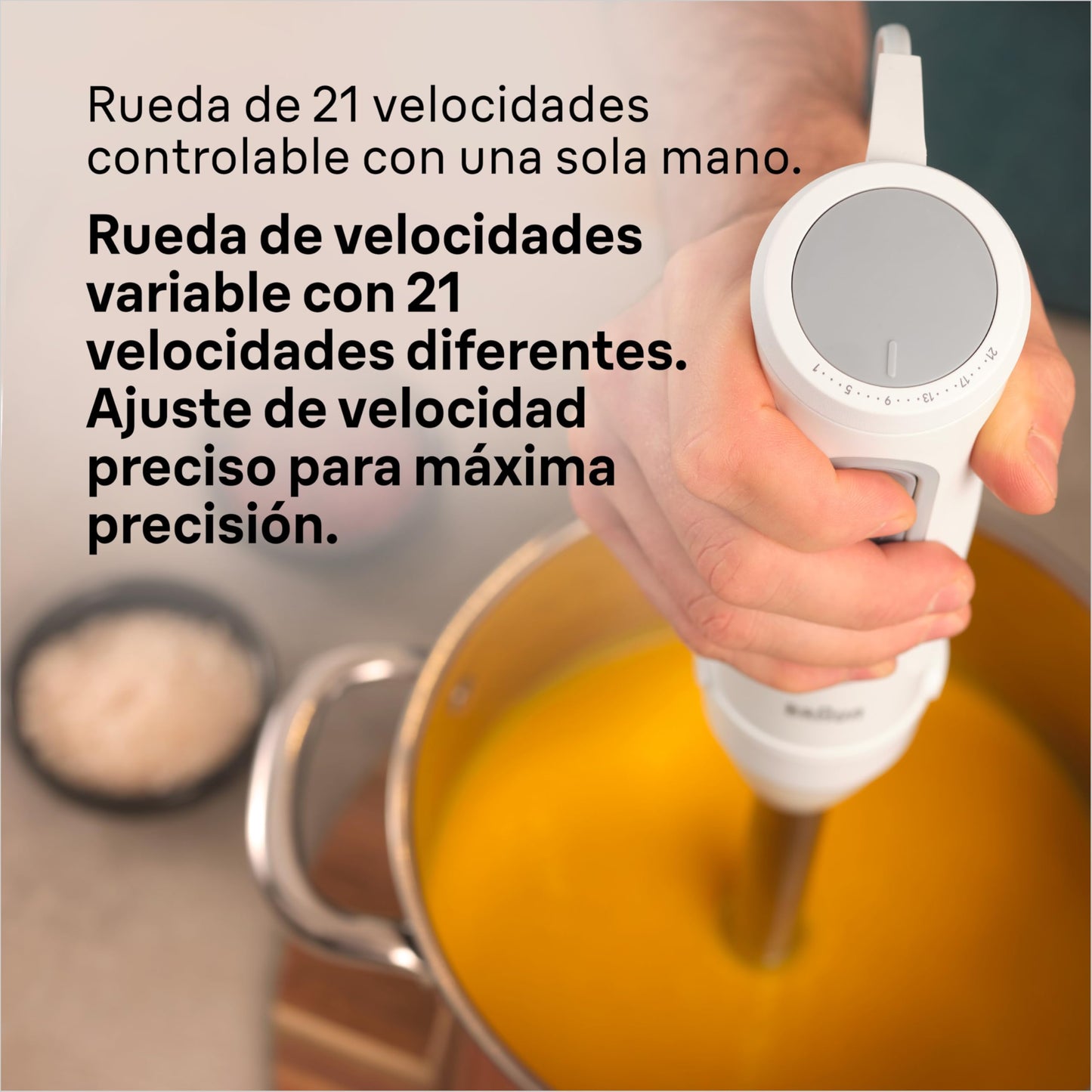 Braun Minipimer MultiQuick 5 - Batidora de mano para sopas, batidos y papillas para bebé, 21 velocidades, control de precisión, brazo de acero inoxidable, vaso medidor, 1000W, blanco (MQ50001M)